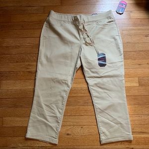 Super Stretch Capris